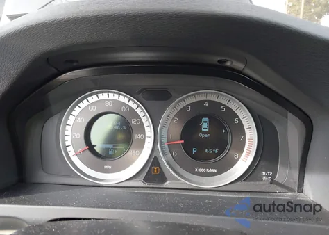 2013 Volvo S60 T5 z USA, uszkodzony, nr VIN YV1612FS5D2219990